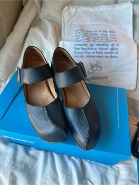 Fluevog- Women’s Leaders, size 7 1/2